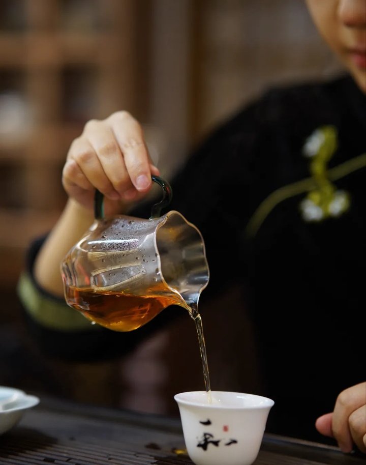 防城港如何约到鸡公司/防城港咋约得便宜的鸡怎么约/约的鸡公司fds